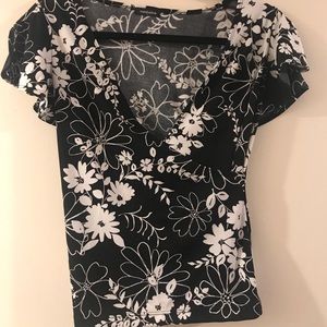 Eyeshadow Floral Wrap Top